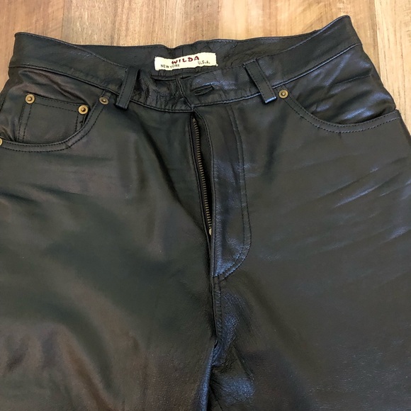 Like New Mens 5 Pocket Straight Cut Black Leather Pants - Picture 3 of 9